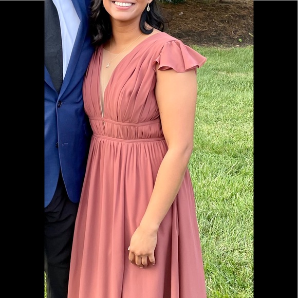 Cora chiffon dress size 6 runs small - Picture 6 of 6